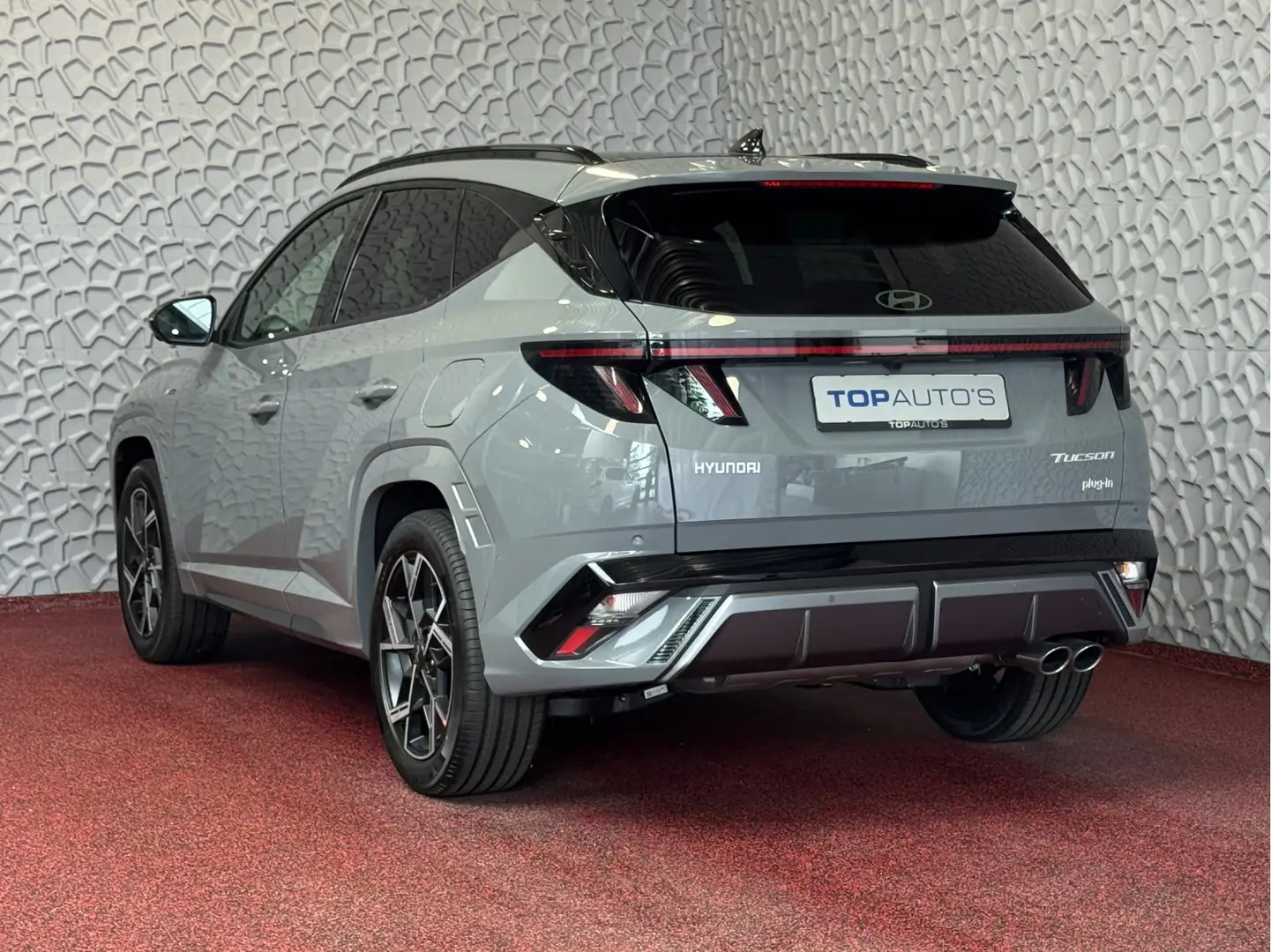 Hyundai TUCSON NIEUWE AUTO 1.6 T-GDI PHEV 252PK 4WD N-LINE SKY PA Grijs - 2