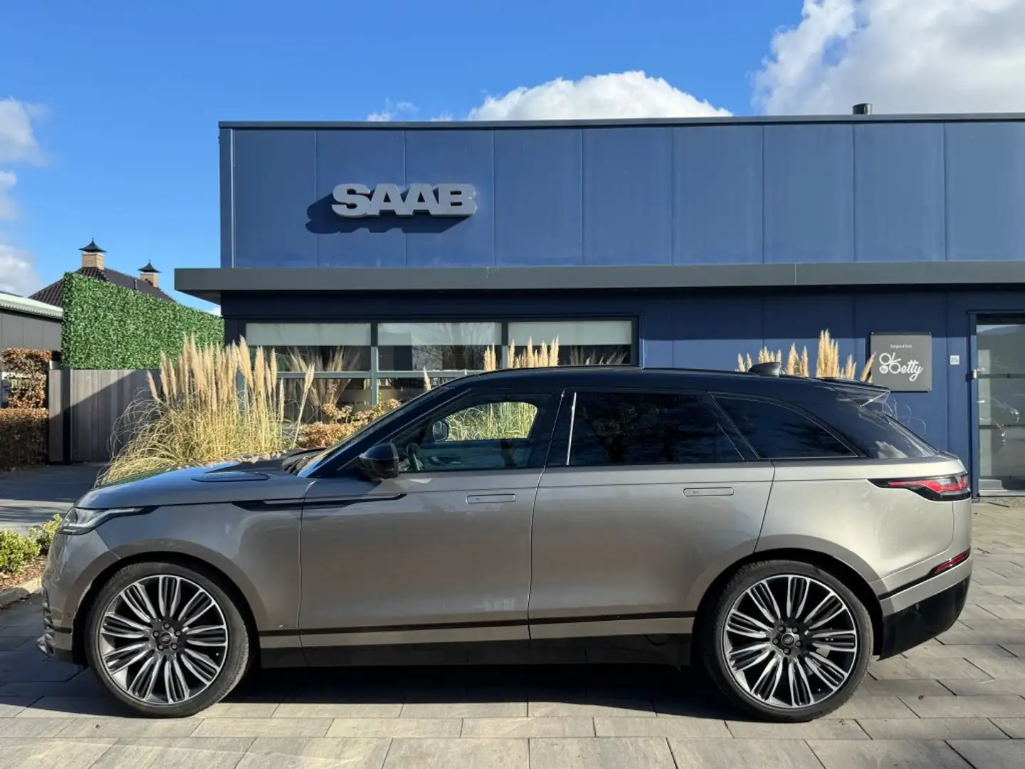 Land Rover Range Rover Velar P380 HSE First Edition 3.0 V6 AWD R-Dynamic Full O Gris - 2