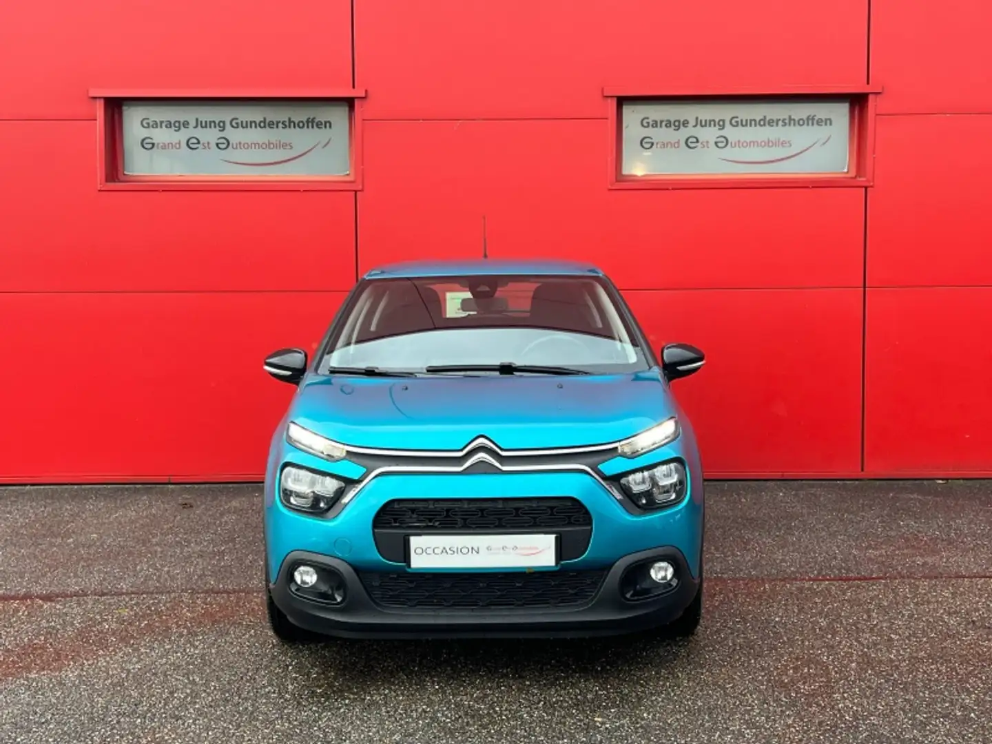 Citroen C3 1.2 Essence 83ch S\u0026S PLUS / Eligible LOA Bleu - 2