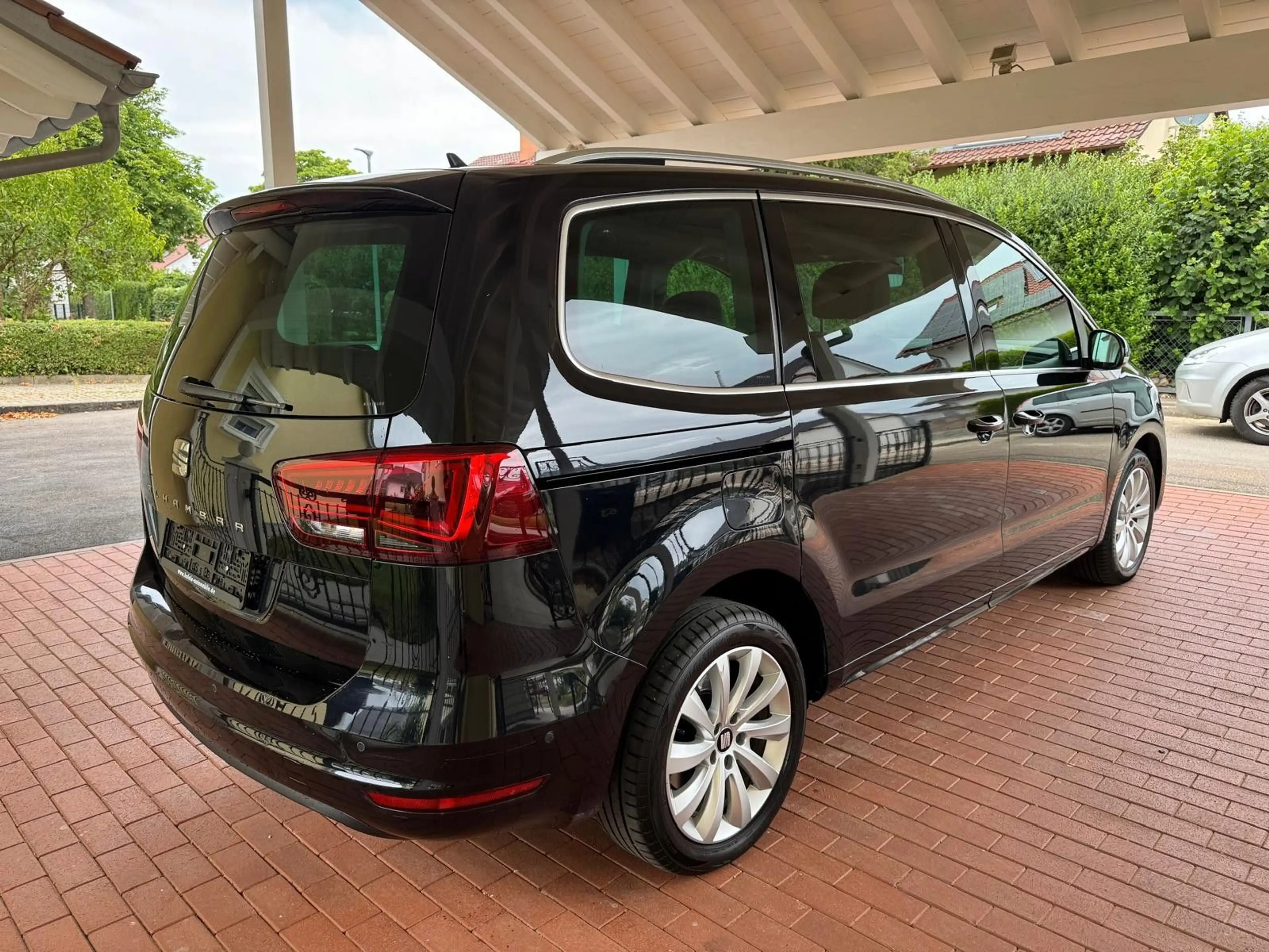 SEAT Alhambra Style*PANO/LEDER/CAM/NAVI/ACC* — photo 3