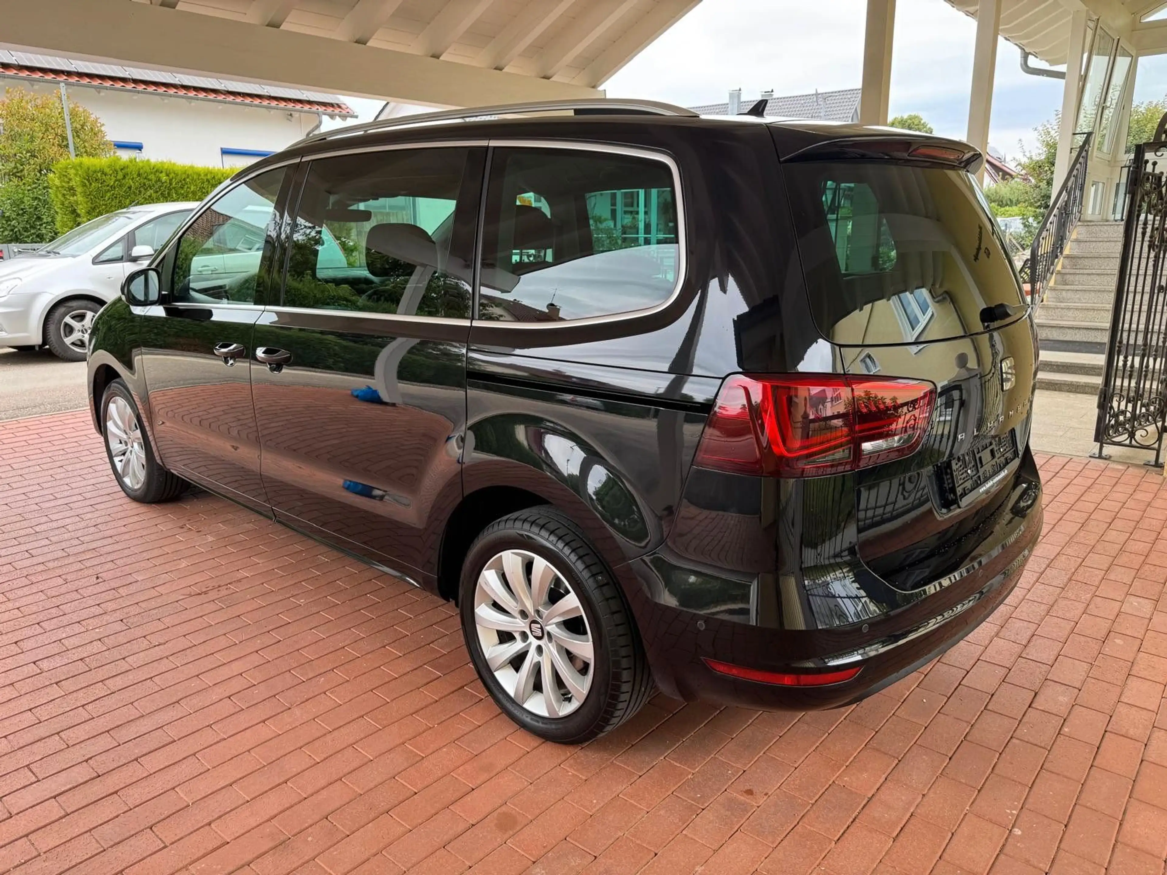 SEAT Alhambra Style*PANO/LEDER/CAM/NAVI/ACC* — photo 4