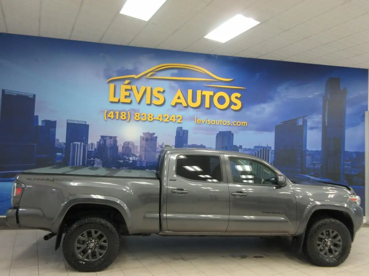 Toyota Tacoma снимка Toyota Tacoma