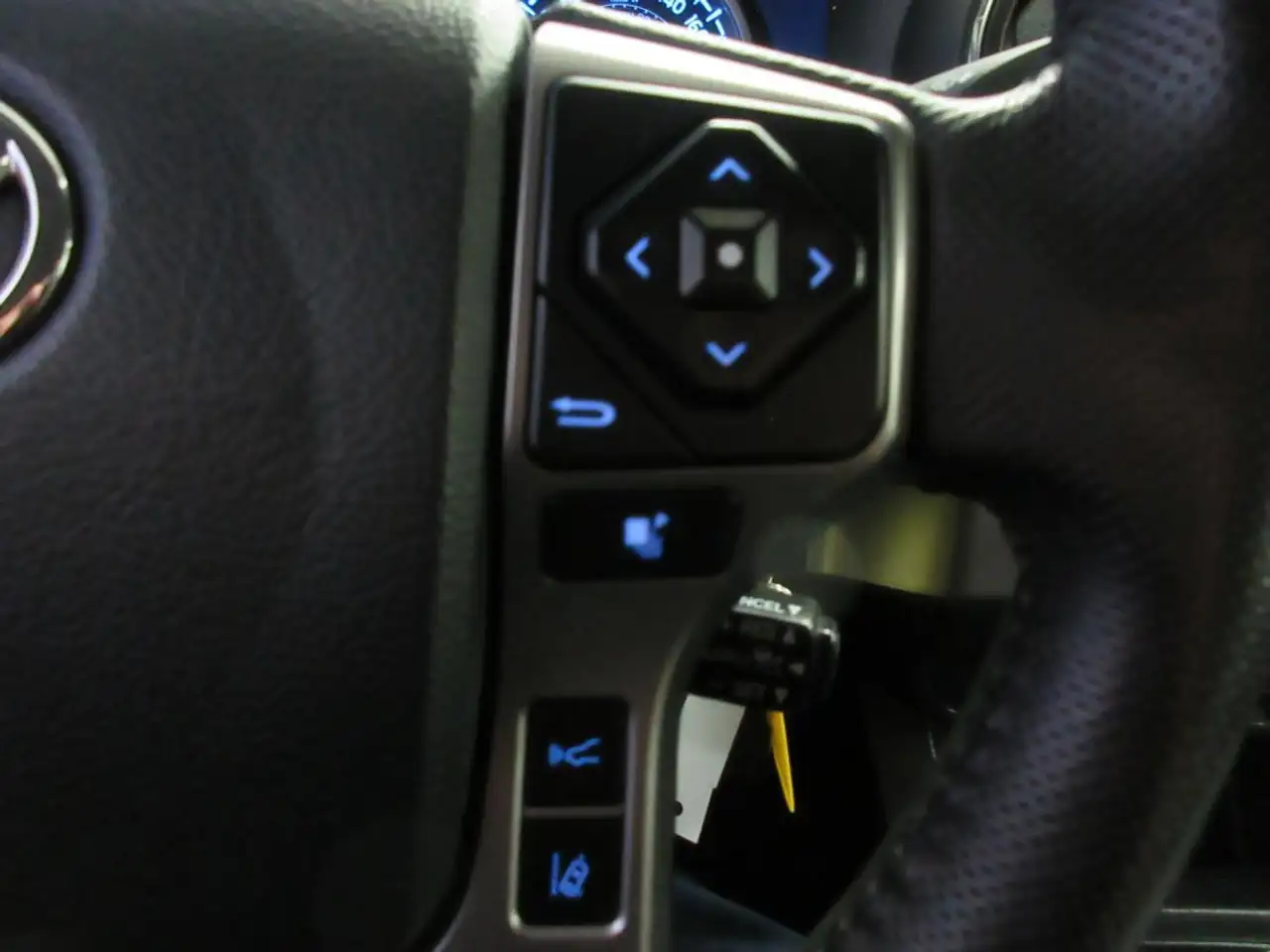 Toyota Tacoma снимка Toyota Tacoma