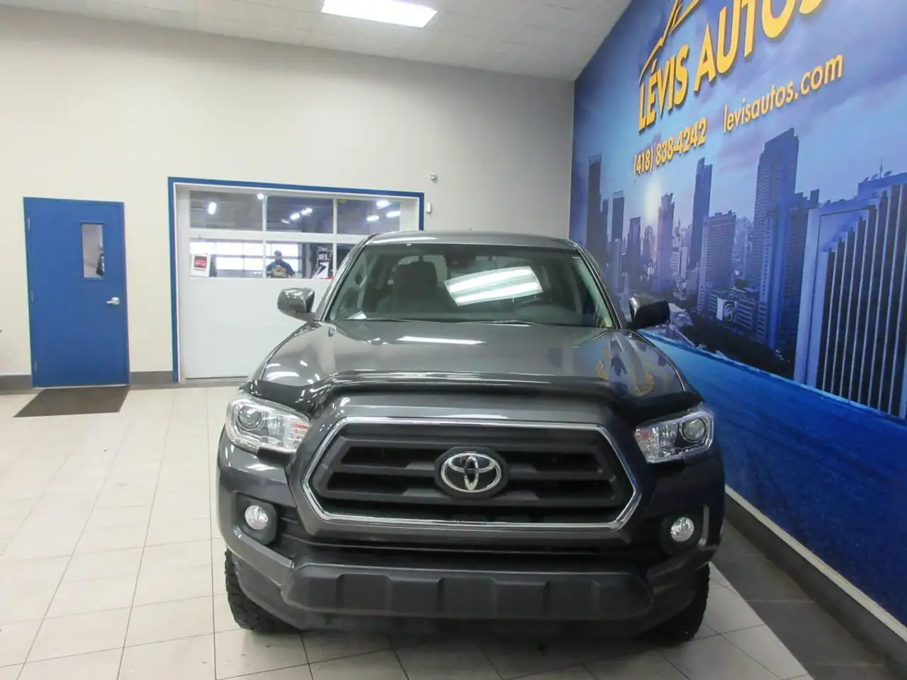 Toyota Tacoma снимка Toyota Tacoma