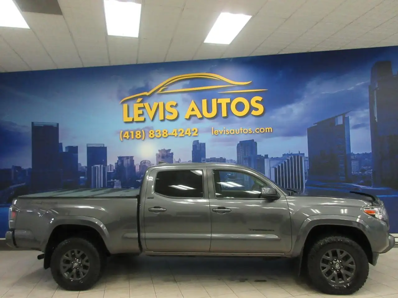 Toyota Tacoma снимка Toyota Tacoma