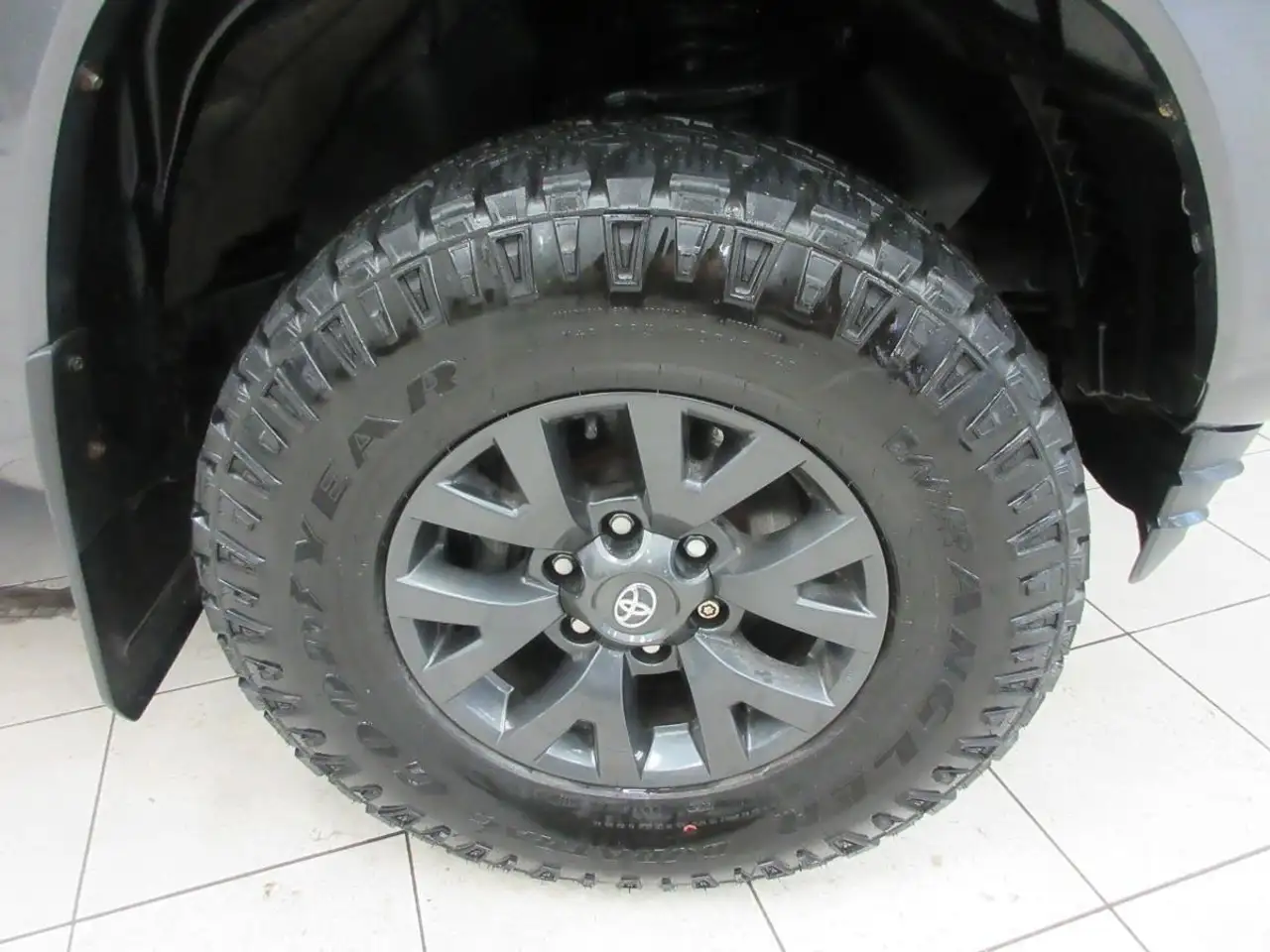 Toyota Tacoma снимка Toyota Tacoma