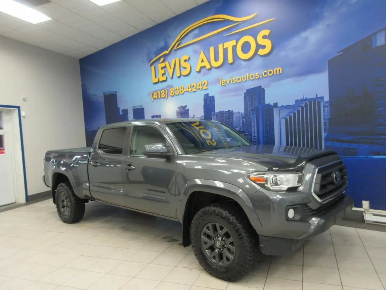 Toyota Tacoma снимка Toyota Tacoma