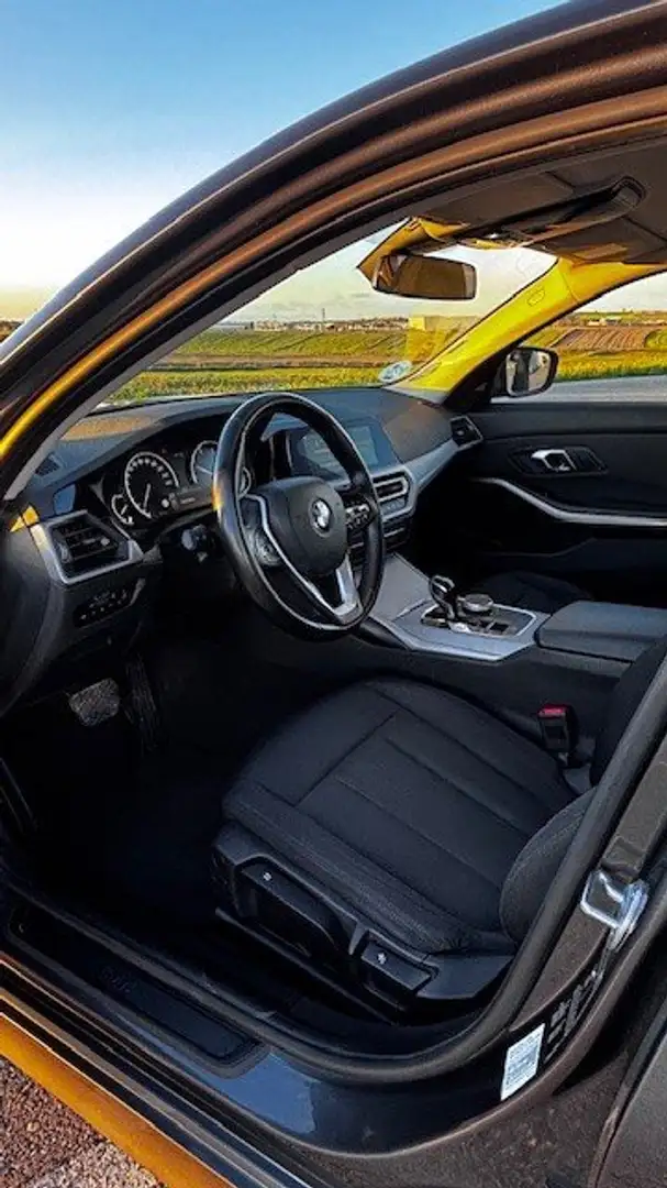 BMW 318 318dA Gris - 2