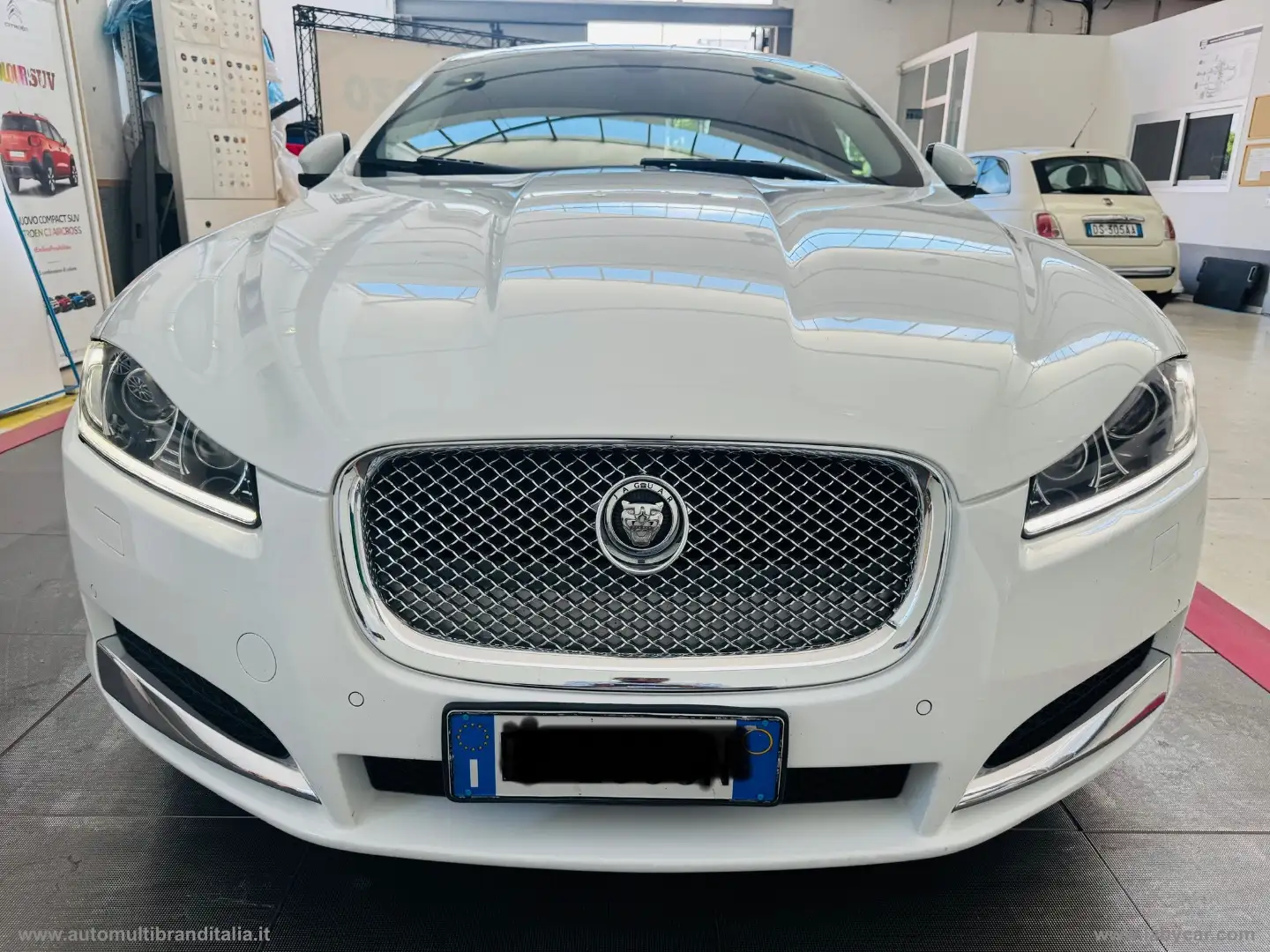 Jaguar XF 2.2 D 200 CV Luxury Bianco - 2