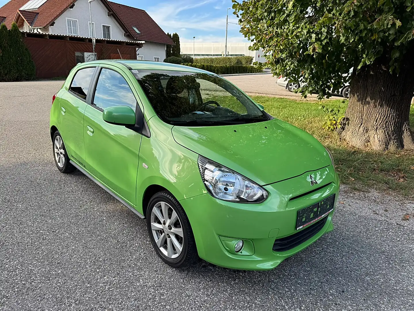 Mitsubishi Space Star 1,2 MIVEC AS&G Invite Grün - 2