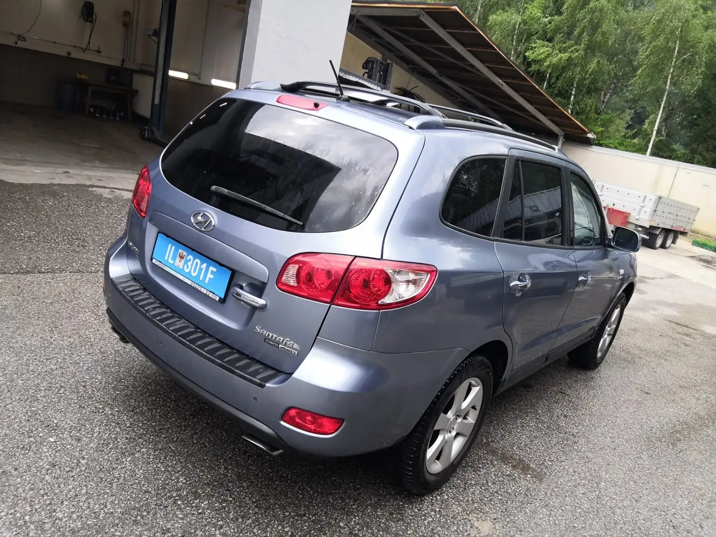 Hyundai SANTA FE 2,2 CRDi Comfort 4WD Aut. DPF Blau - 2