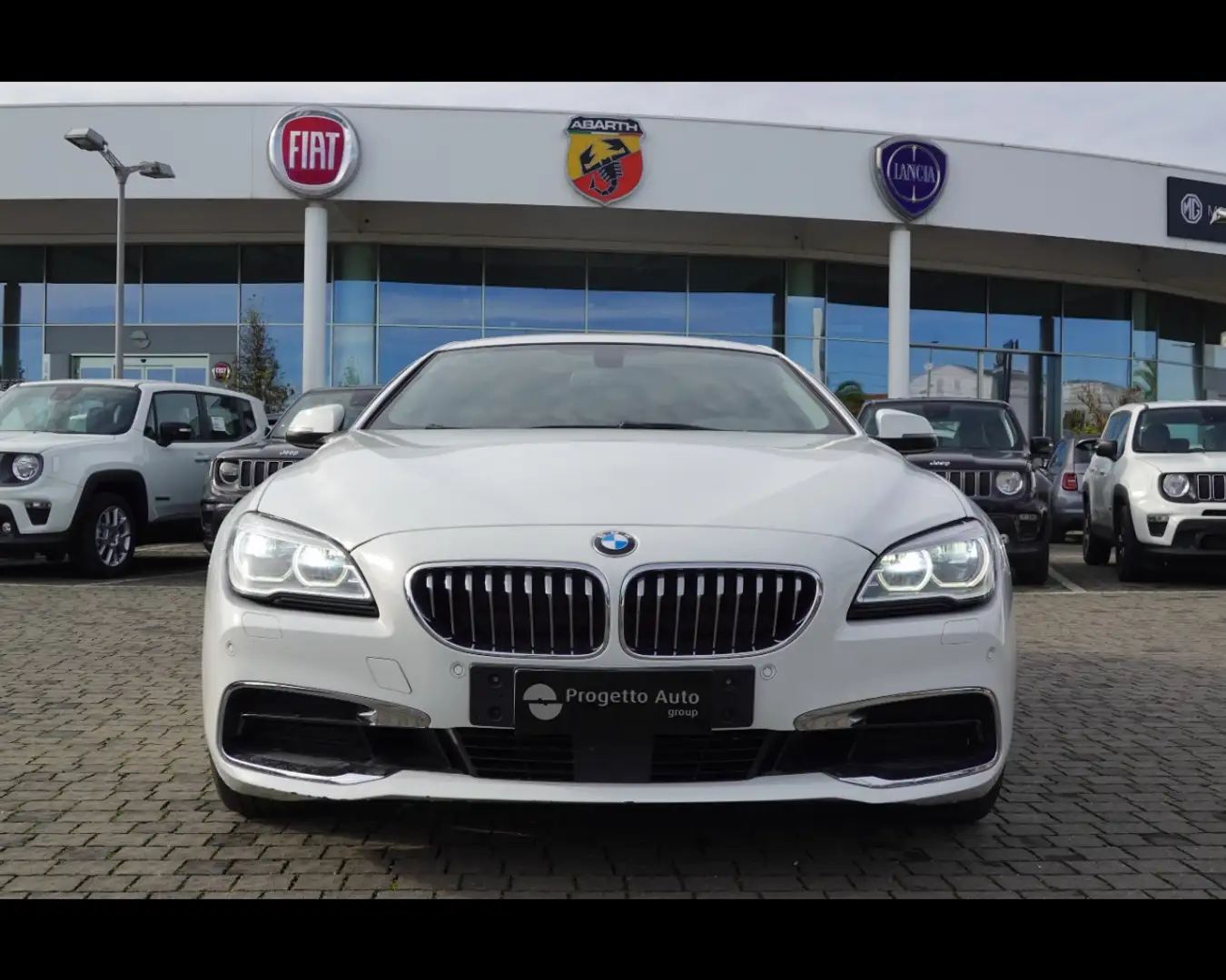 BMW 640 d xdrive Luxury auto Gran Coupe Weiß - 2
