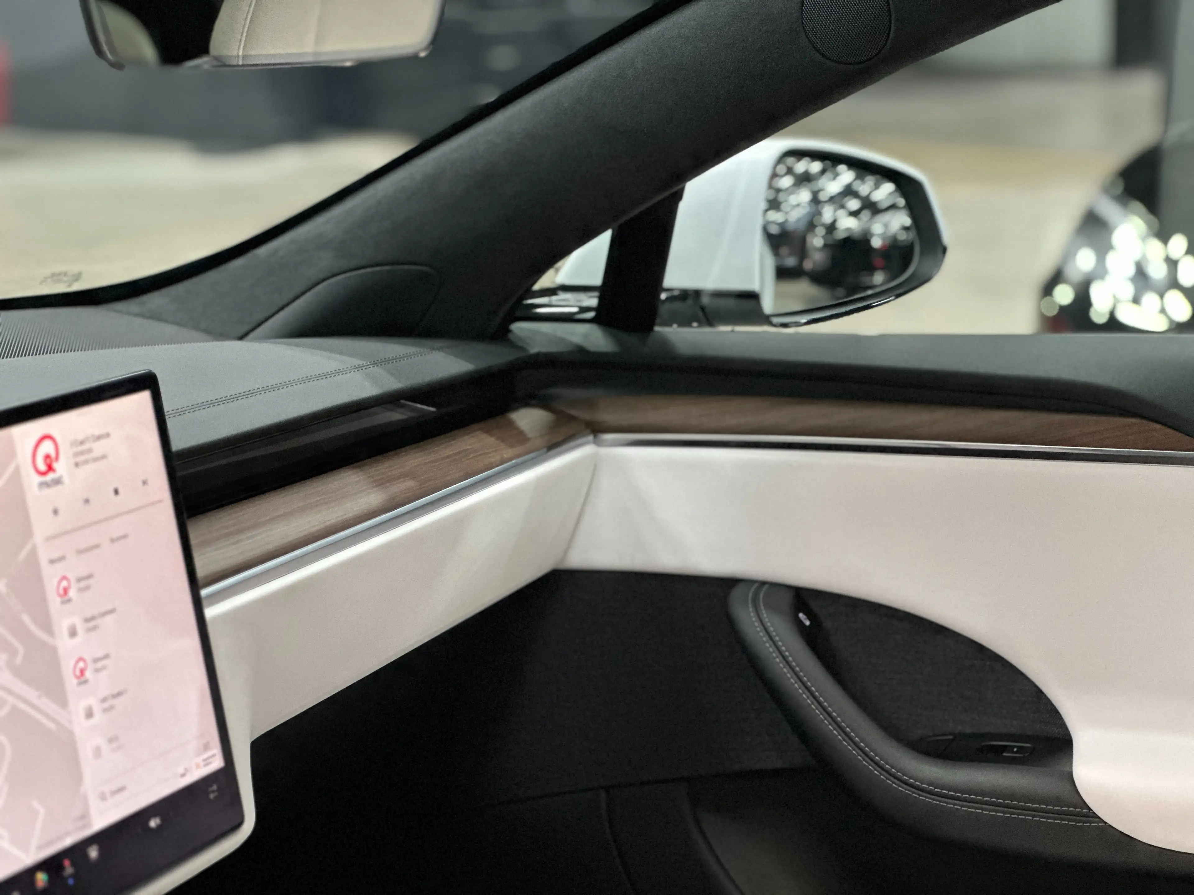 Tesla Model S DUAL MOTOR - FULL MATTE PPF - WHITE INTERIOR — photo 12