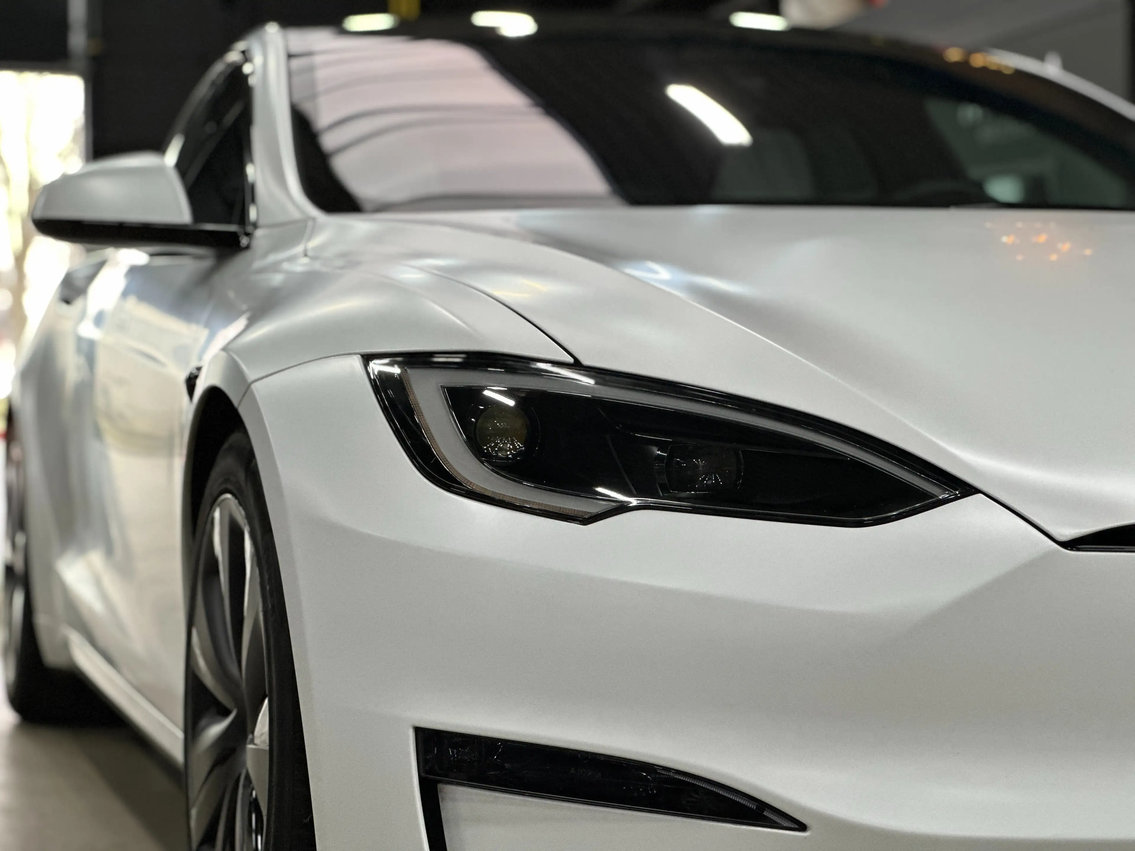 Tesla Model S DUAL MOTOR - FULL MATTE PPF - WHITE INTERIOR — photo 8