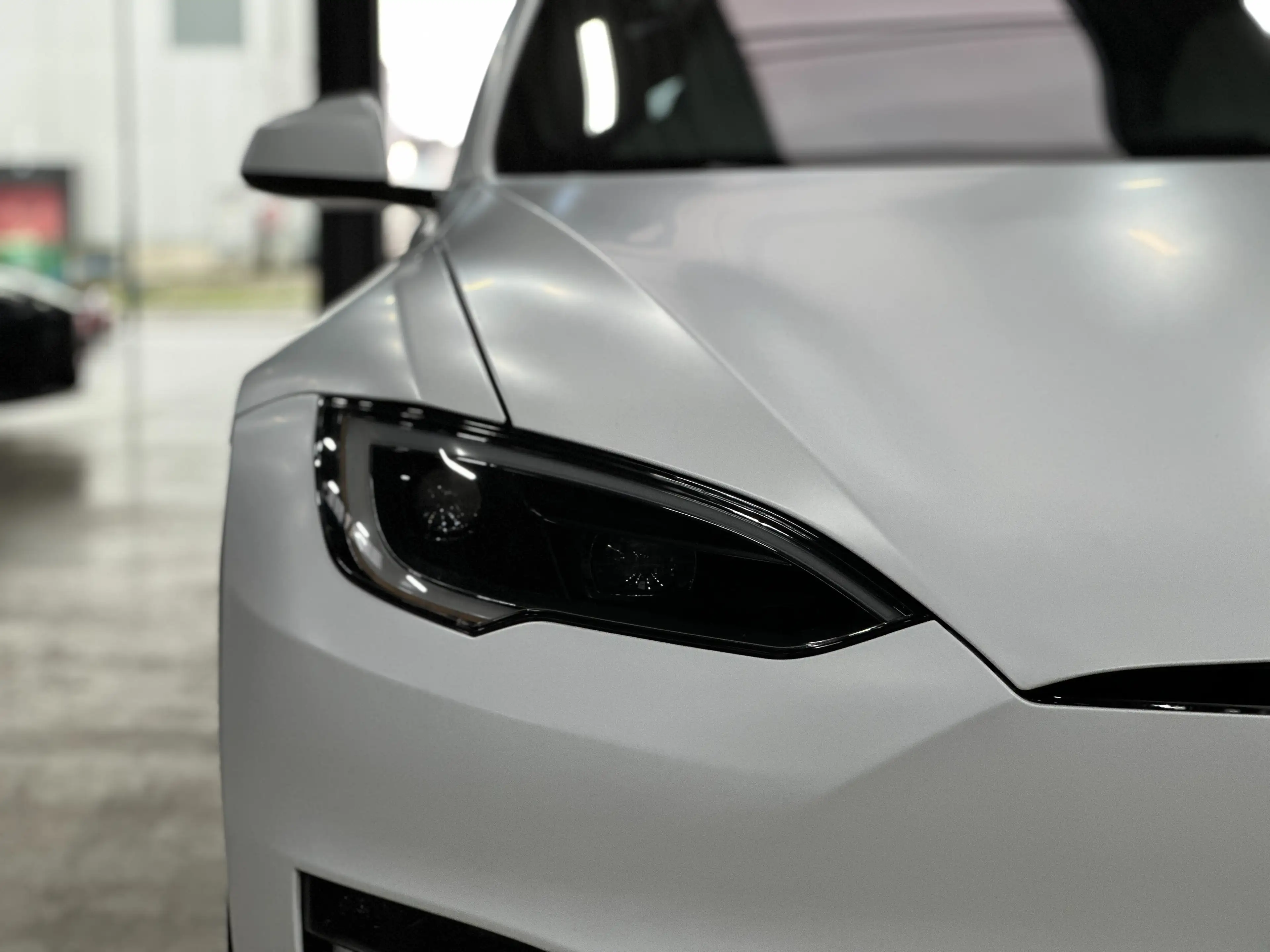 Tesla Model S DUAL MOTOR - FULL MATTE PPF - WHITE INTERIOR — photo 9