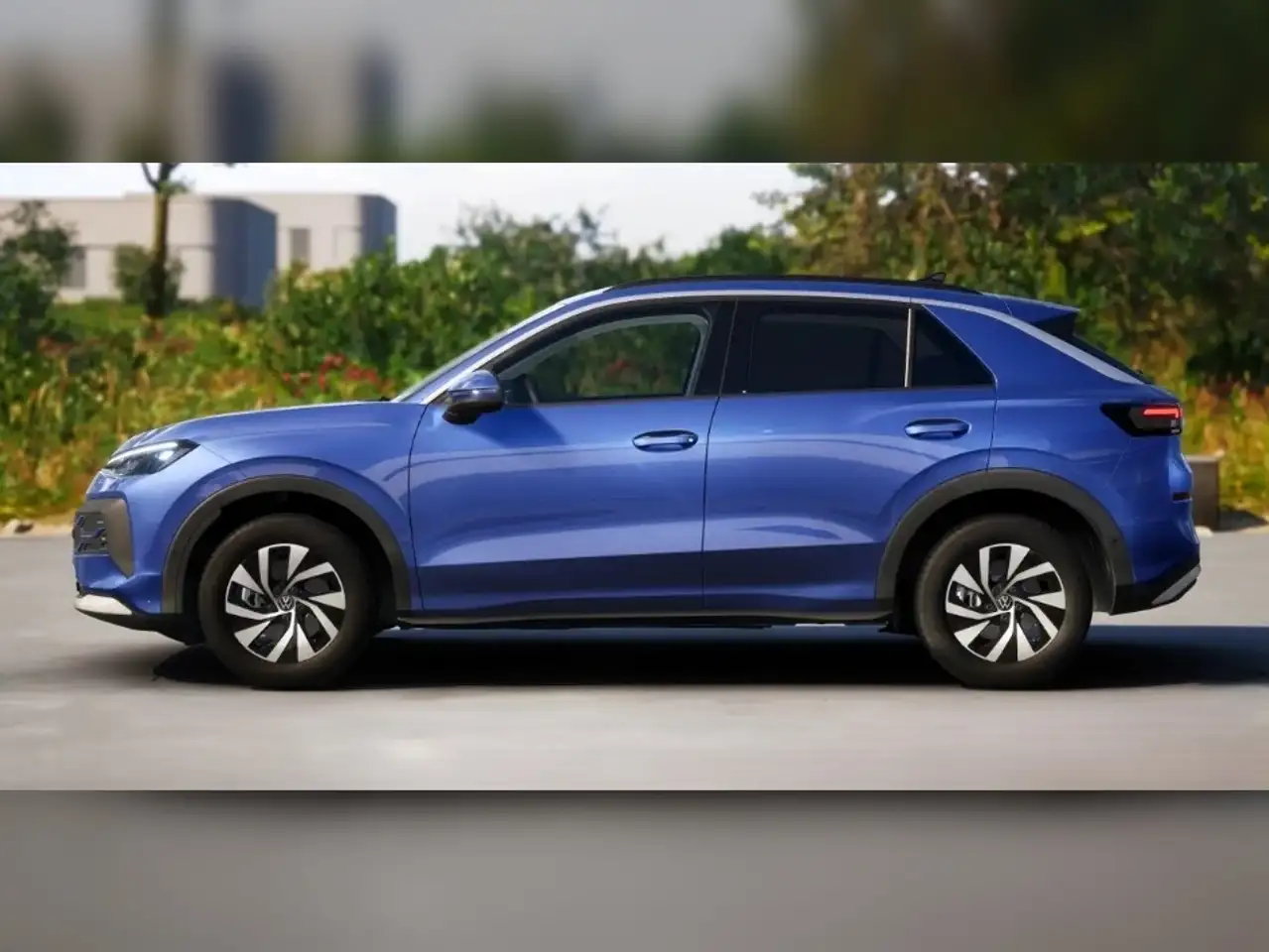 Volkswagen T-Roc Life 1.5 l eTSI OPF 7-Gang-DSG 2