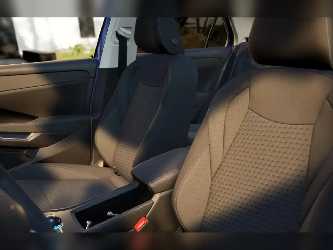 Volkswagen T-Roc Life 1.5 l eTSI OPF 7-Gang-DSG 8