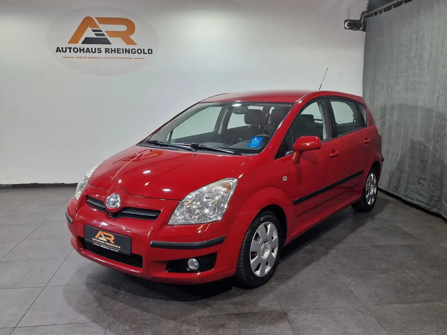 Toyota Corolla Verso 1.8 Executive Behindertengerecht Rouge - 1