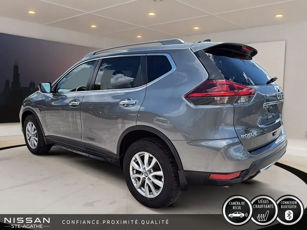 Nissan Rogue снимка Nissan Rogue