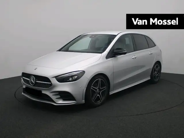 Mercedes-Benz B 180 AMG LINE + CARPLAY + NIGHTPAKKET + LED + CAMERA +
