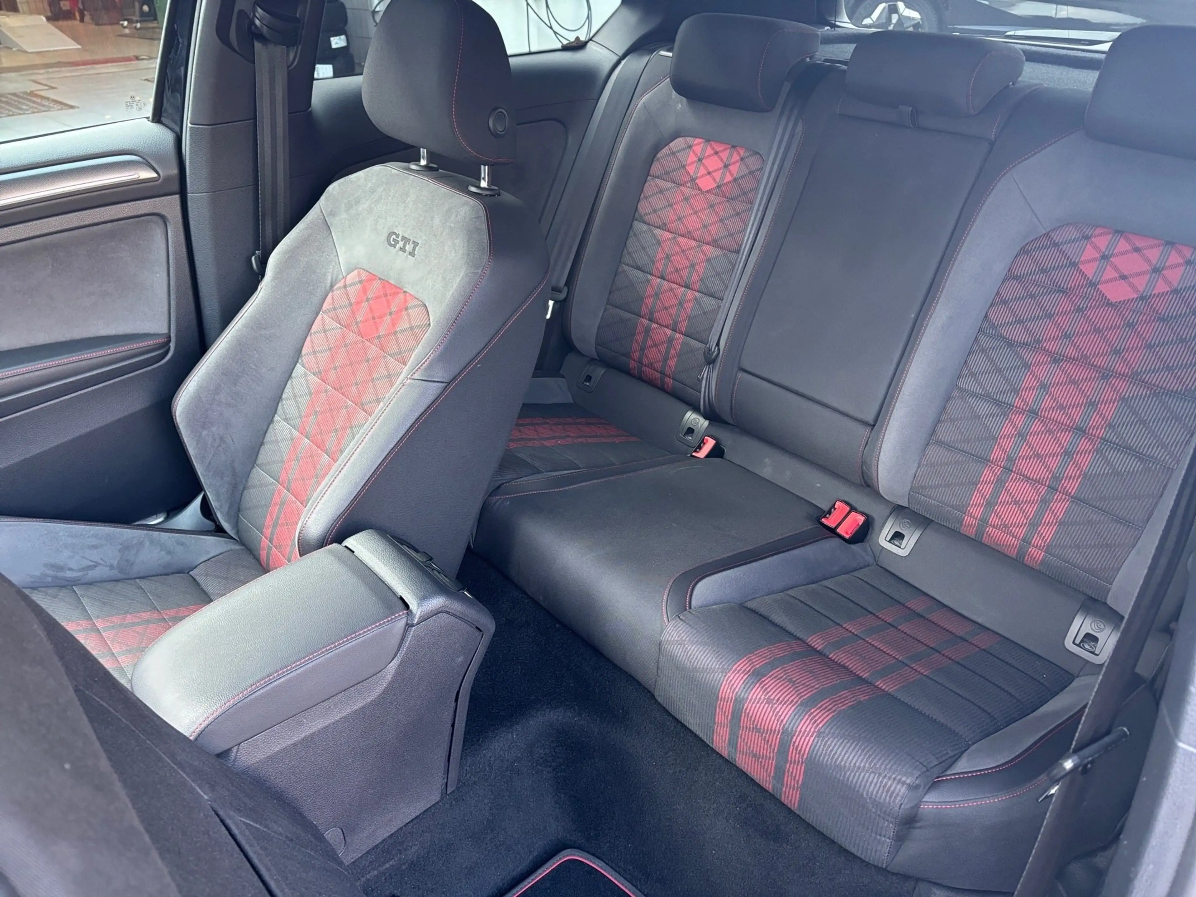 Volkswagen Golf GTI Golf VII 2.0 TSI BMT GTI TCR ACC+LED+Navi+SHZ+LM — photo 14