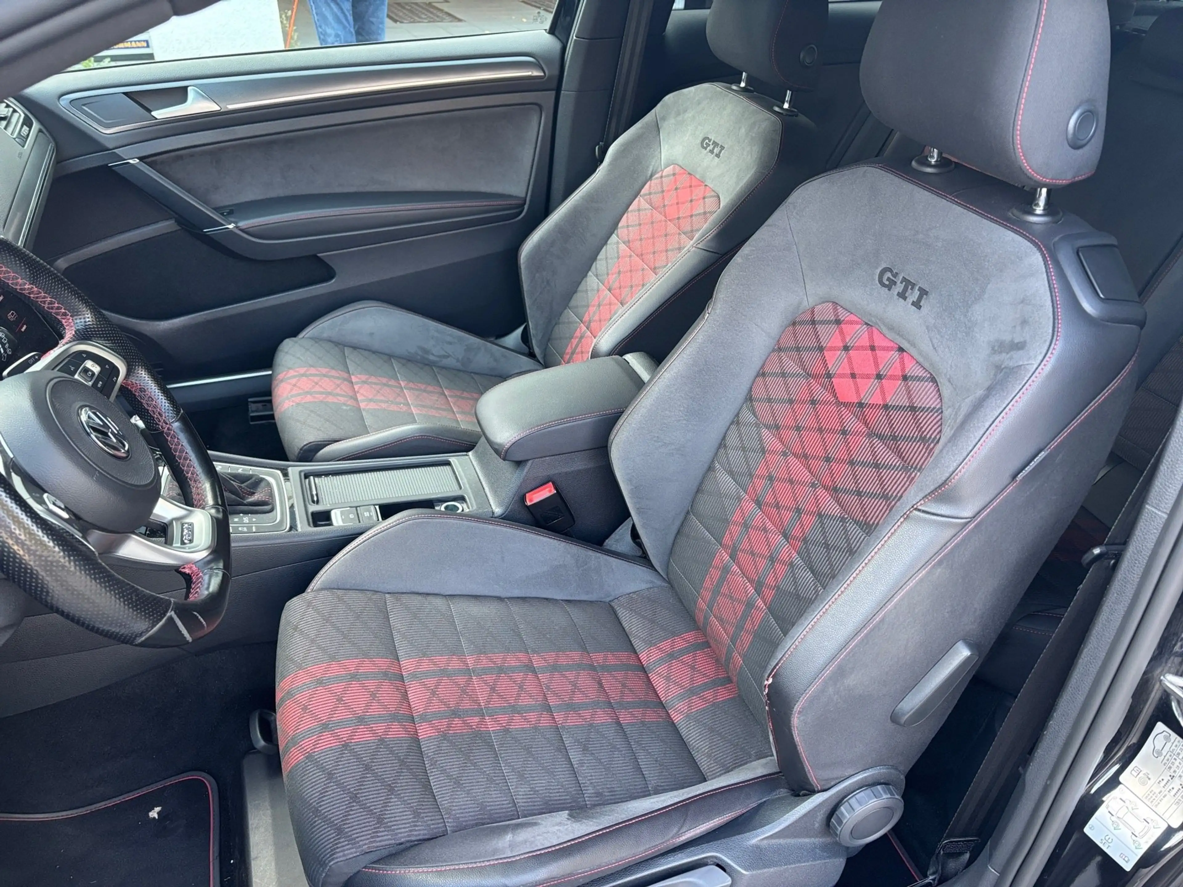 Volkswagen Golf GTI Golf VII 2.0 TSI BMT GTI TCR ACC+LED+Navi+SHZ+LM — photo 15