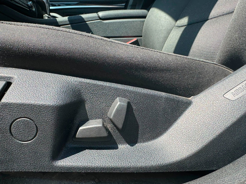 BMW 523 i Lim. AHK°PDC°NAVI°XENON°SZHG°TEMP°8xBEREIFT — photo 10