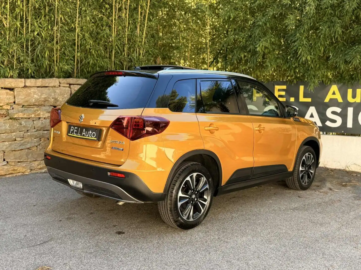 Suzuki Vitara 1.4 Boosterjet Hybrid Privilège Amarillo - 2
