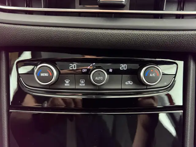 Opel Grandland view 12
