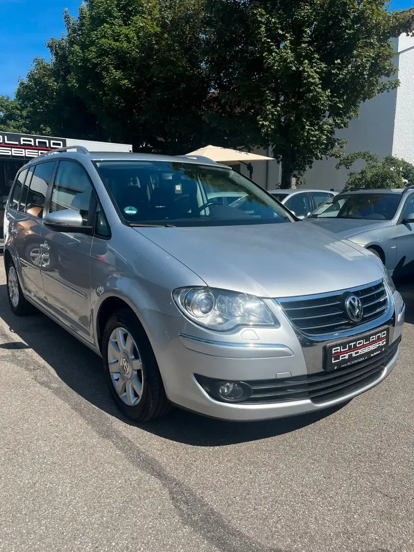 Volkswagen Touran Highline*AUTOMATIK*TEMPO*AHK*SHZ*PDC* Argent - 1