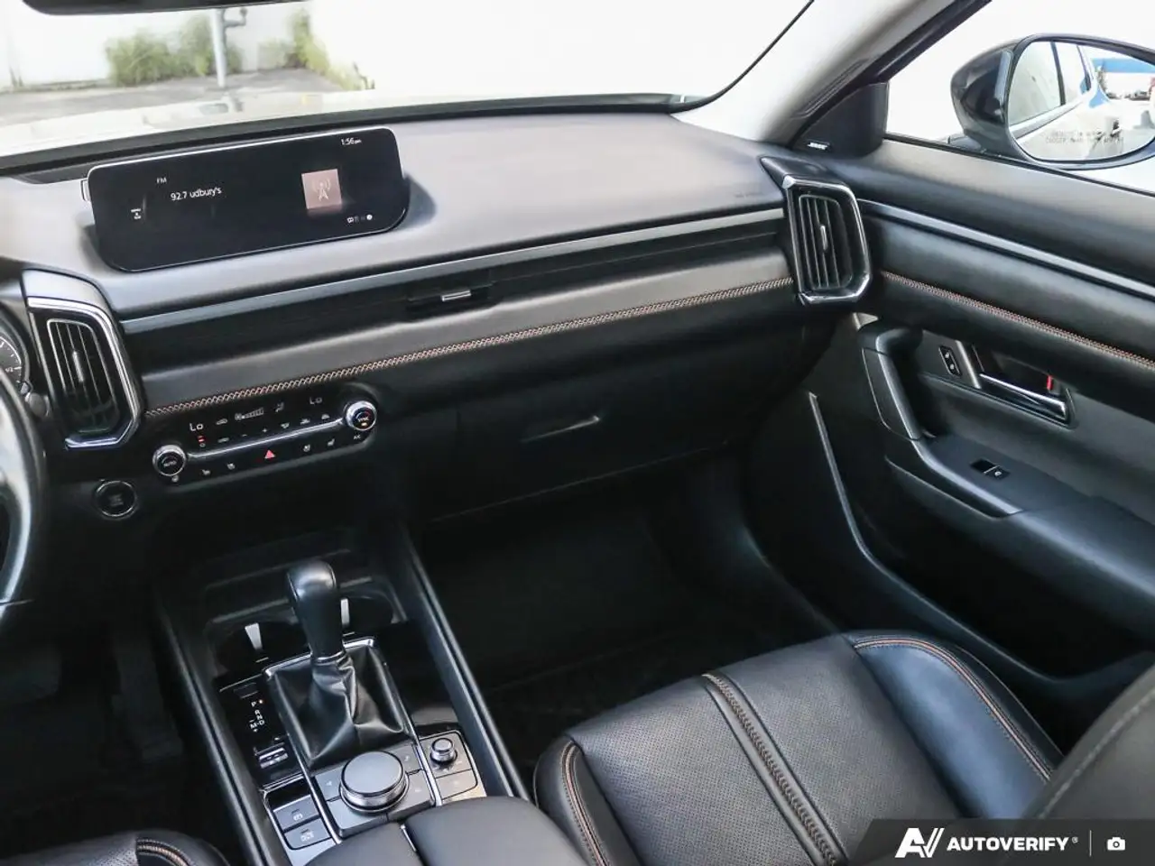 Mazda CX-50 photo Mazda CX-50