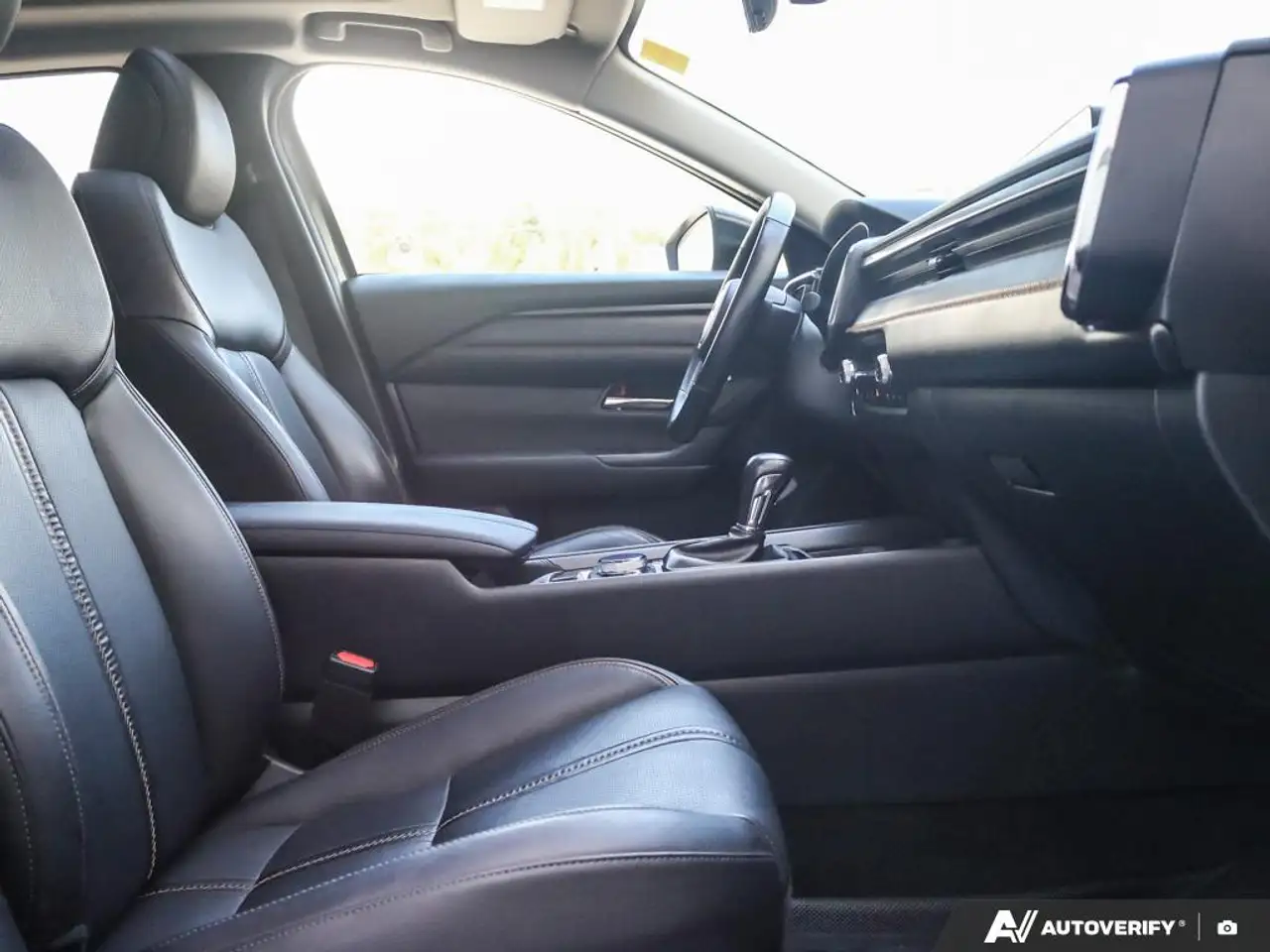 Mazda CX-50 photo Mazda CX-50