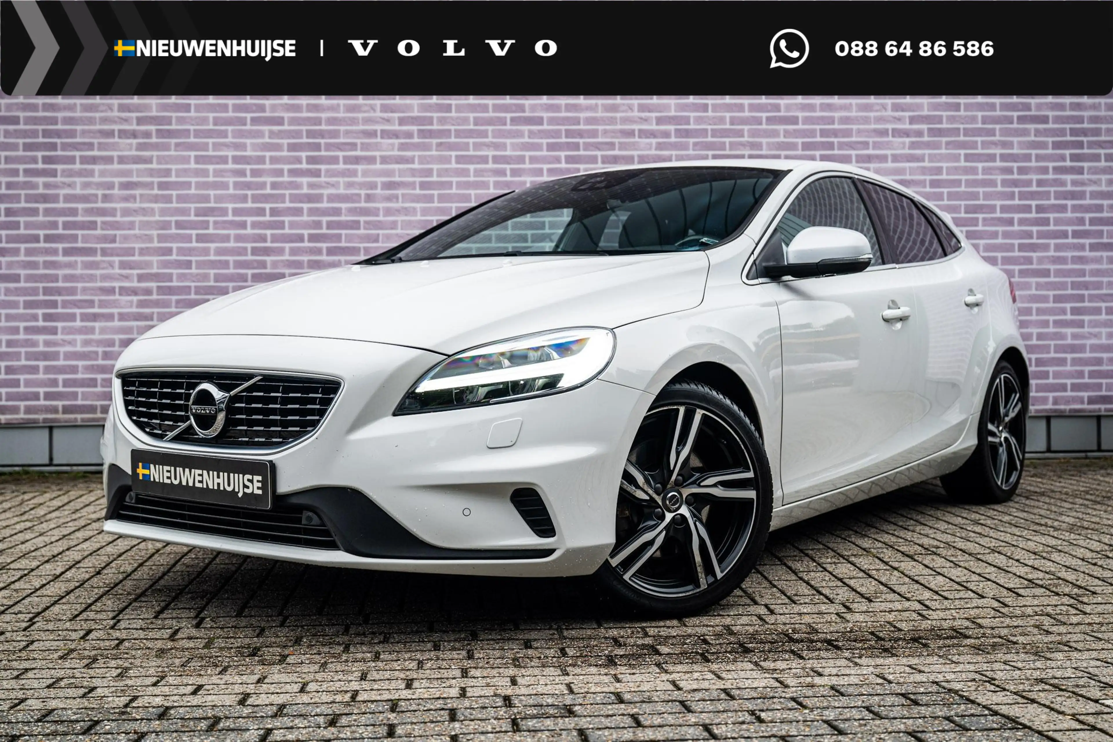 Volvo V40 2.0 T5 R-Design | Trekhaak | Achteruitrijcamera |