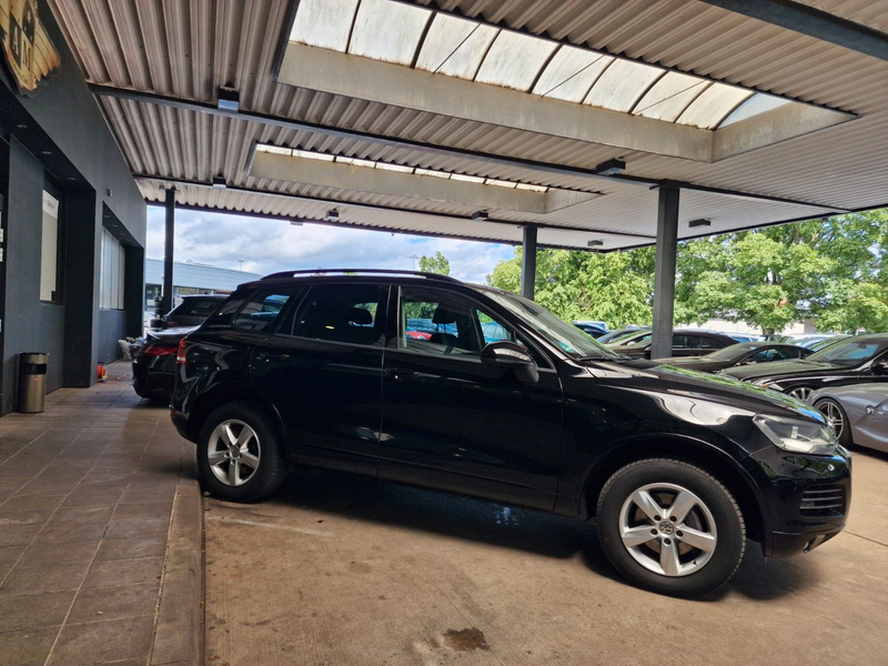 Volkswagen Touareg 3.0 V6 TDI Automatik BMT LEDER/PDC/AHK — photo 10