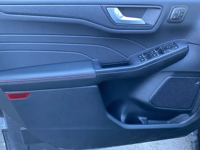 Ford Kuga view 6