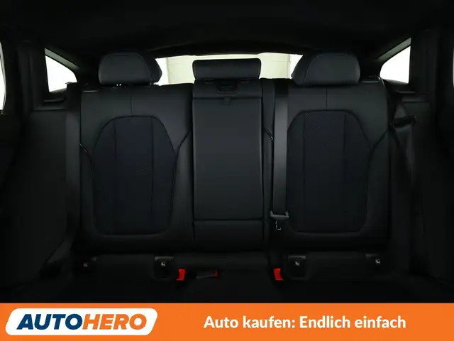 BMW X4 view 15