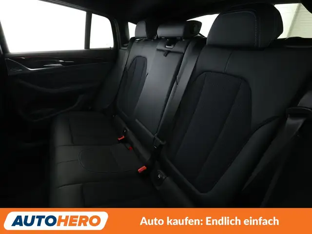 BMW X4 view 14