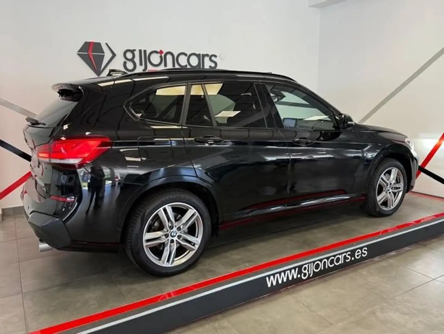 BMW X1 sDrive 20dA Negro - 2