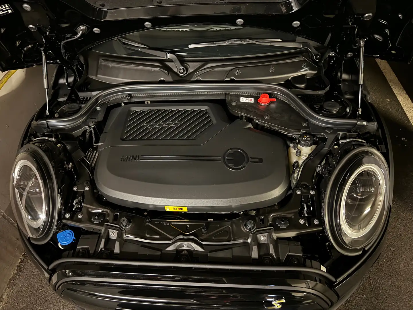 MINI Cooper SE MINI Cooper SE 32,6kWh Aut. Cooper SE Schwarz - 2
