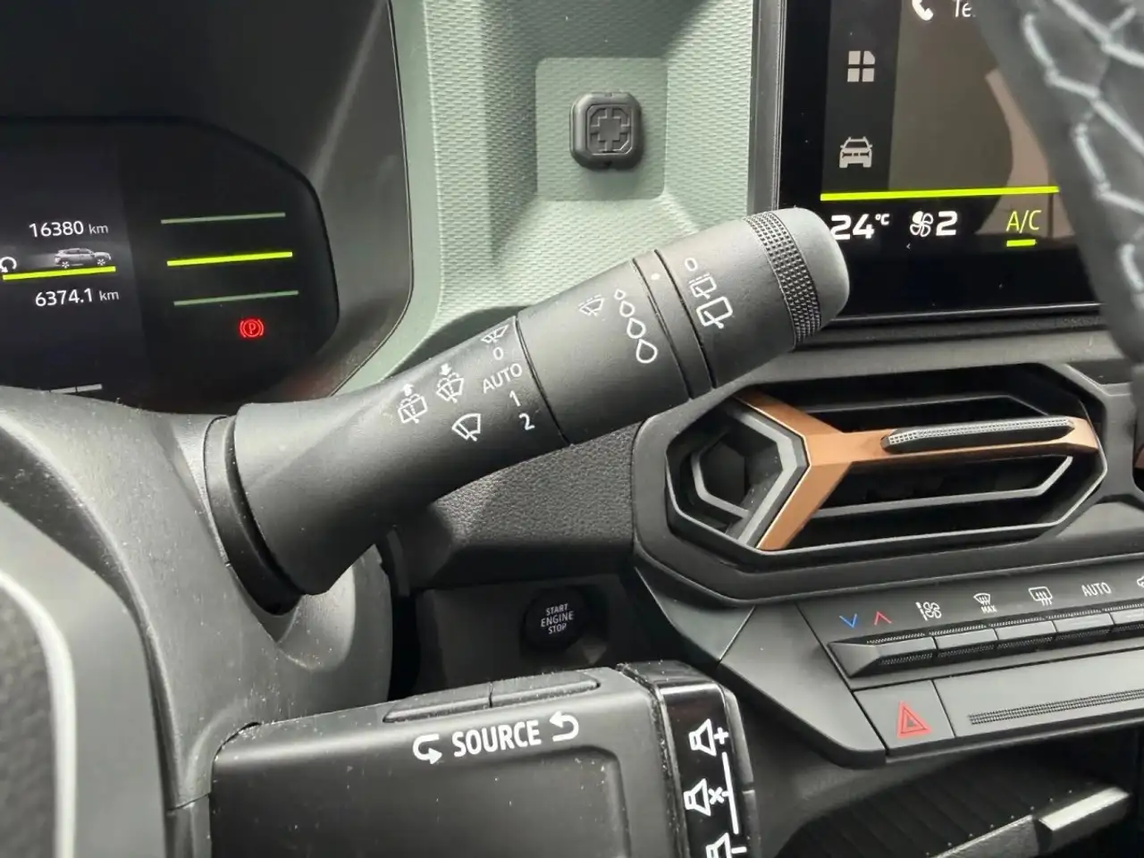 Dacia Duster — photo 32