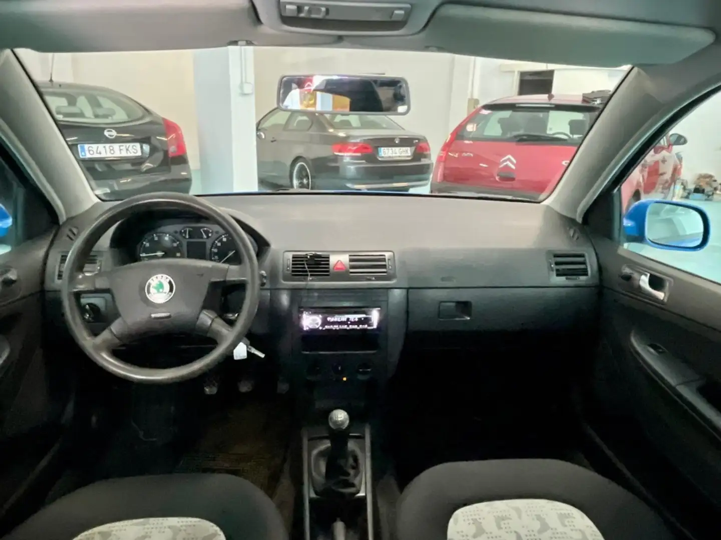 Skoda Fabia 1.4 Colors Azul - 2