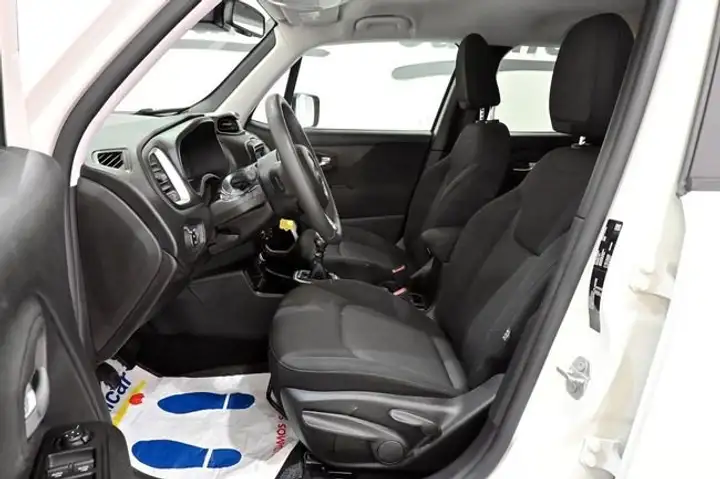 Jeep Renegade 2020, foto 9
