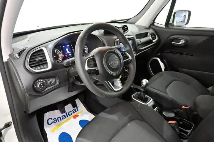 Jeep Renegade 2020, foto 17