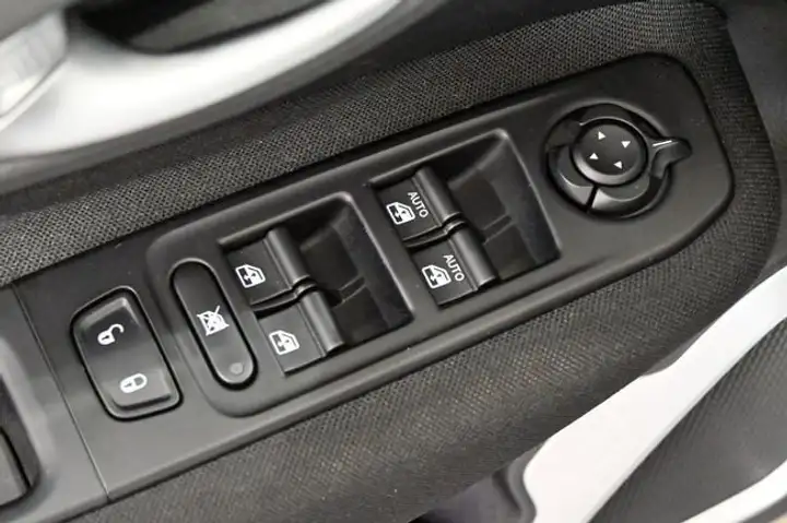 Jeep Renegade 2020, foto 26