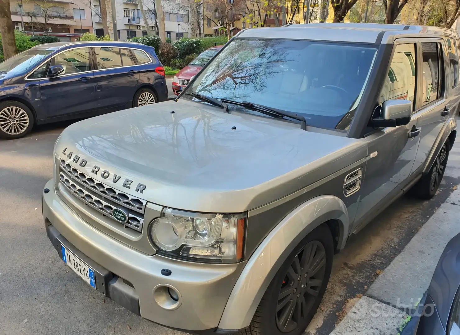 Land Rover Discovery Sdv6 HSE Harmann Kardon edition Argento - 2