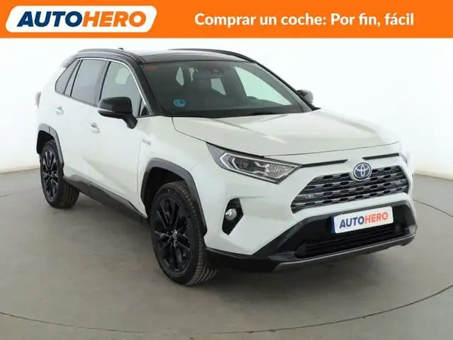Toyota RAV4 view 8