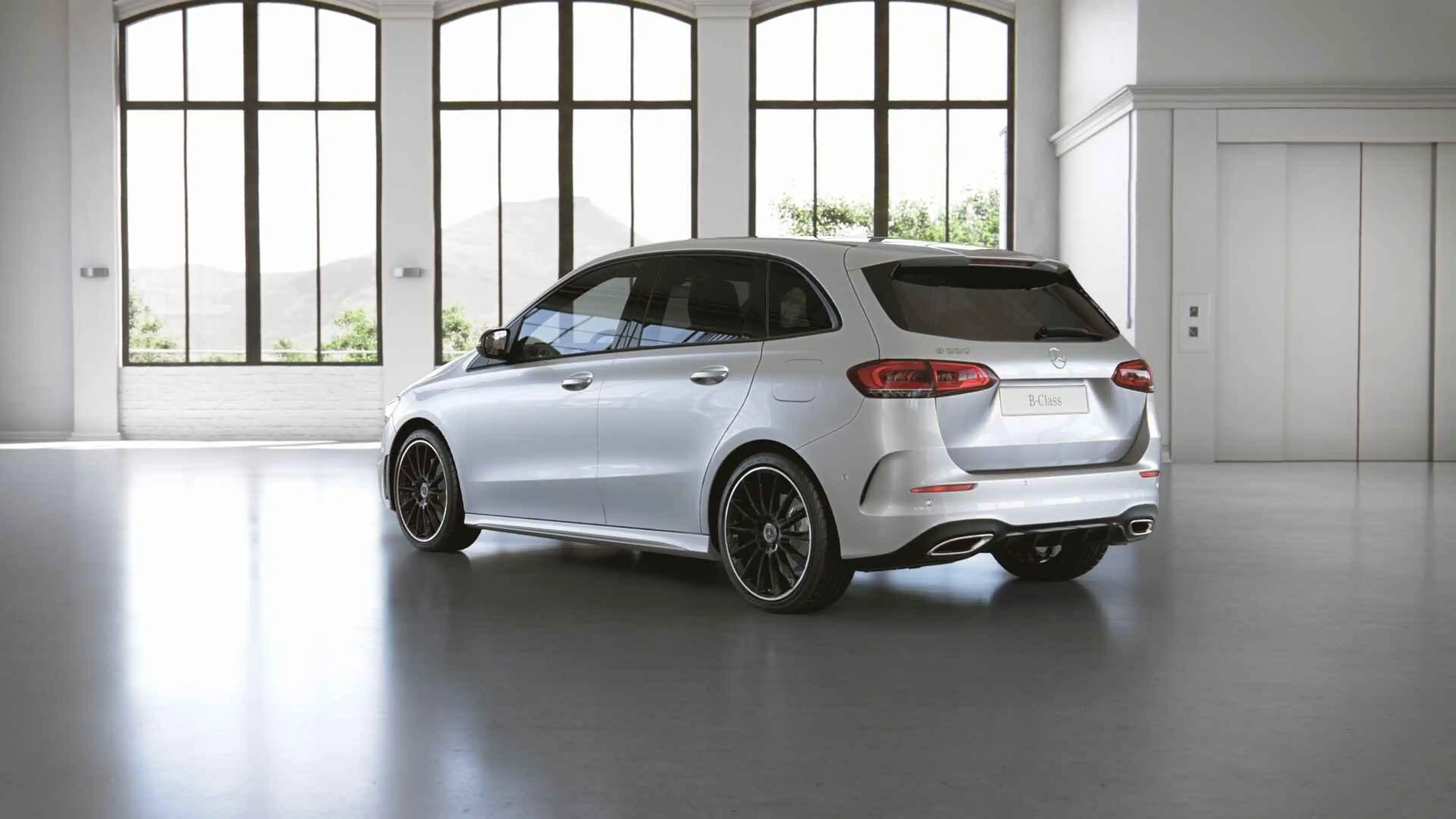 Mercedes-Benz B 220 Launch Edition Premium Plus | AMG | Launch | Panor — photo 11
