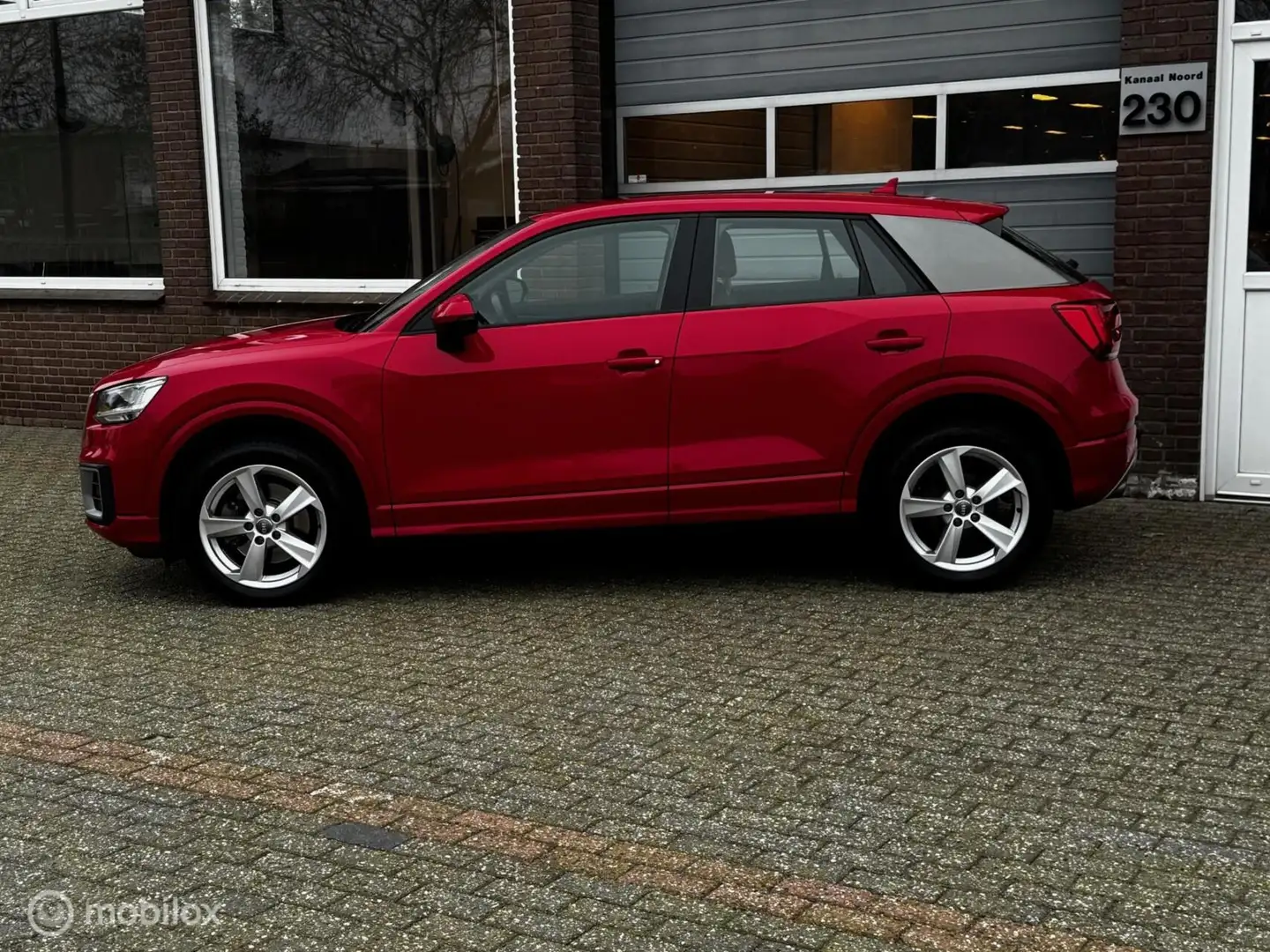 Audi Q2 1.4 TFSI CoD Sport Pro Line NAVI/ECC-AIRCO/MF-STUU Rouge - 2