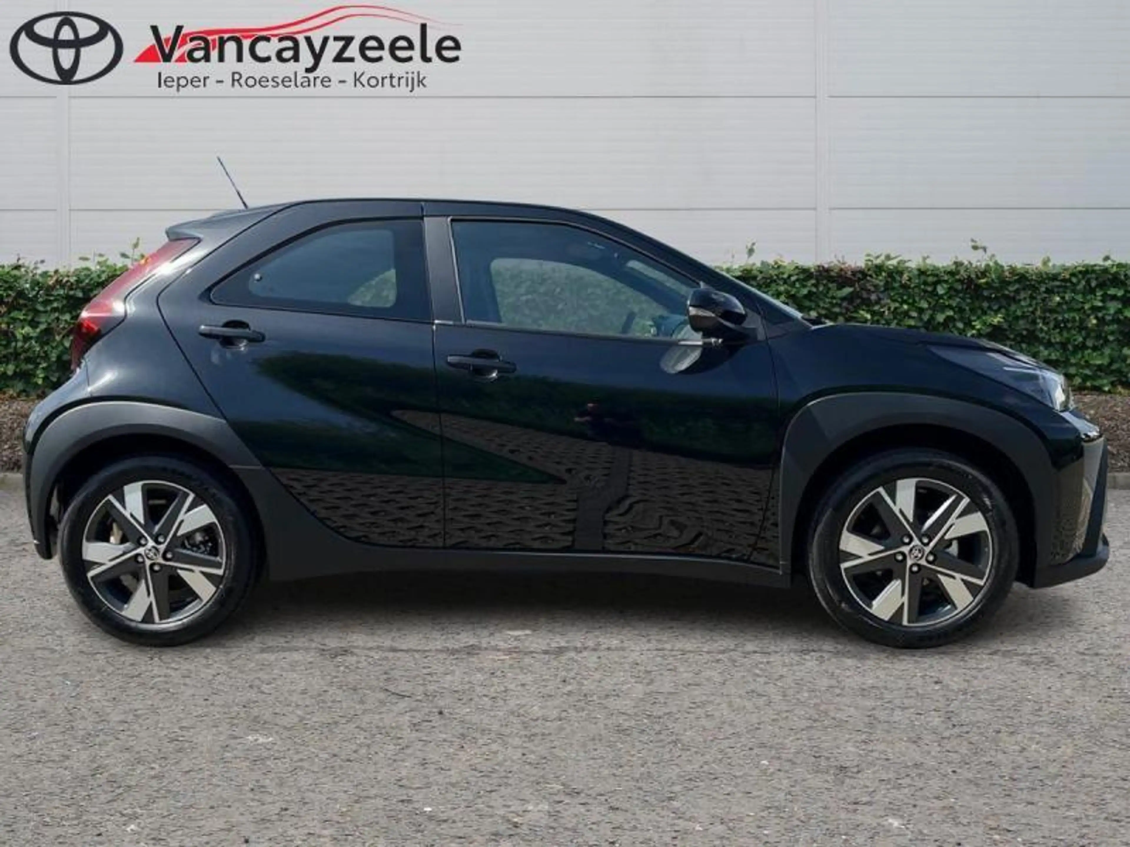 Toyota Aygo X play+cam+dab+androidauto+caplay+17inch alu velgen — photo 3