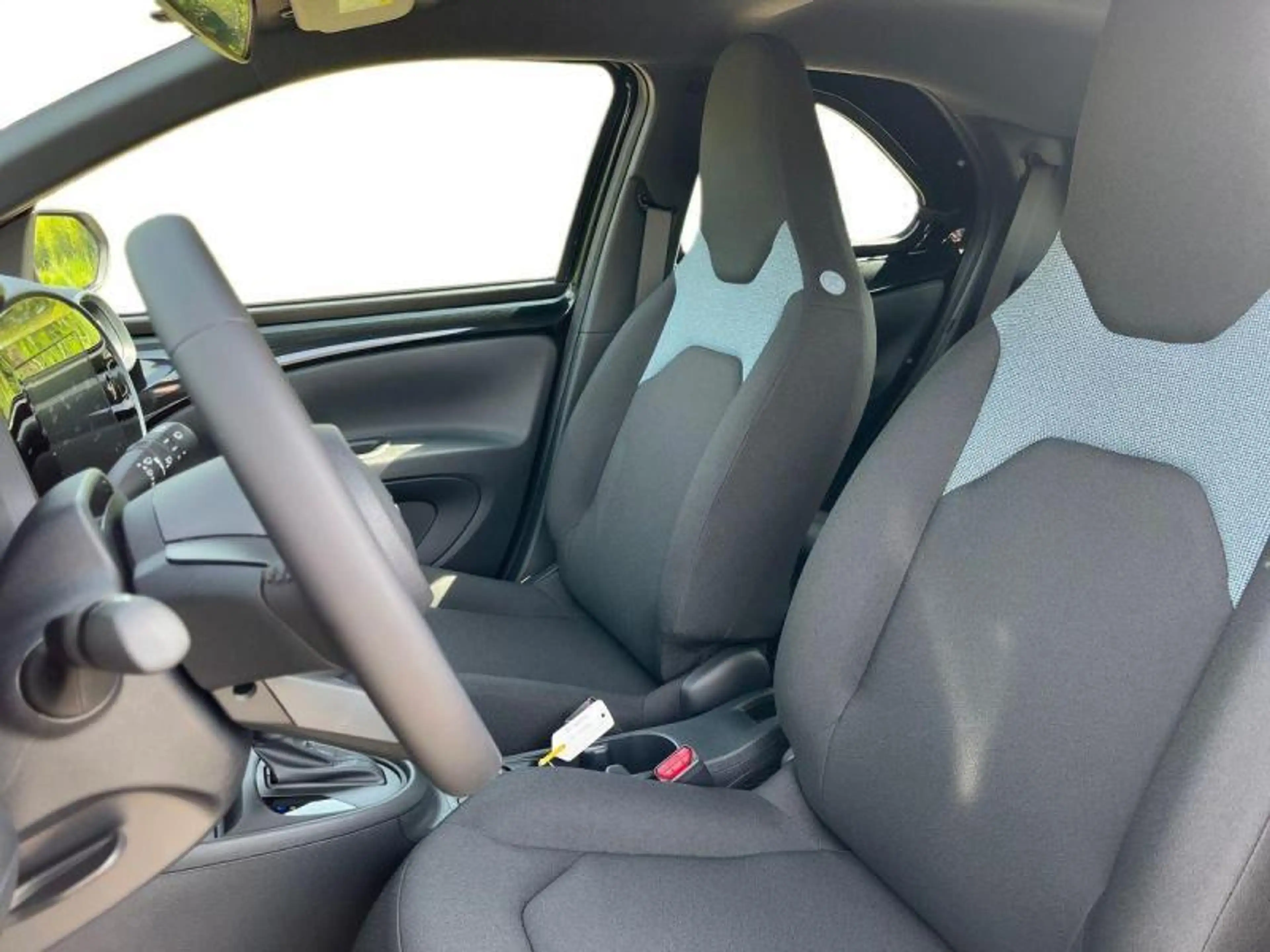 Toyota Aygo X play+cam+dab+androidauto+caplay+17inch alu velgen — photo 7